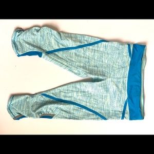 Lululemon leggings (just past the knee) size 6